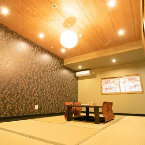 https://sakuragawa-no-nakatsu-house-near-umeda-osaka-station.hotels-osaka.net